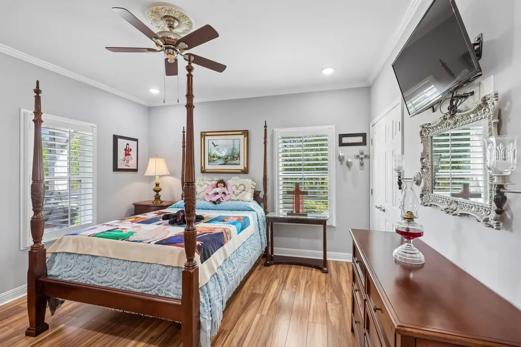 6322 Jim Cummings Highway Bradyville TN 37026