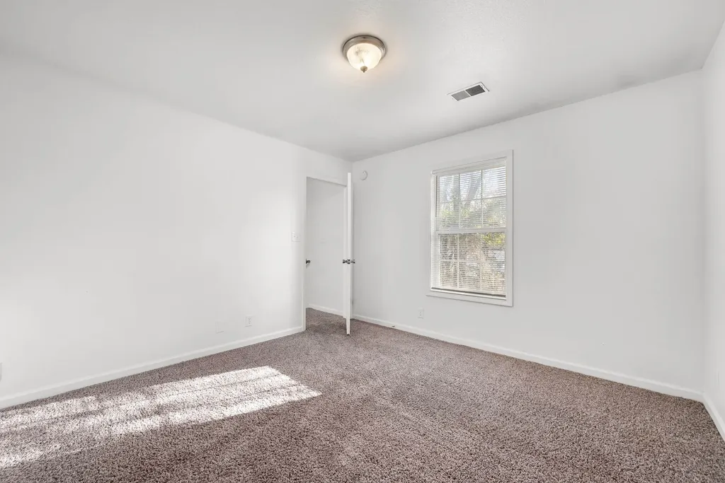 535 Lafayette Road #F Clarksville TN 37042