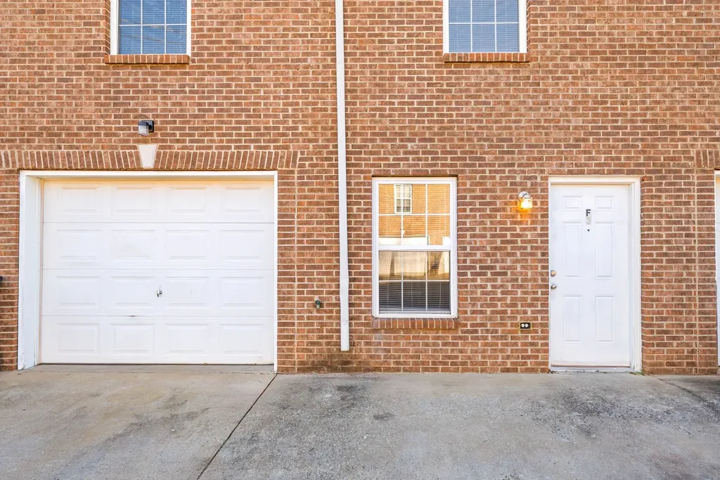 535 Lafayette Road #F Clarksville TN 37042