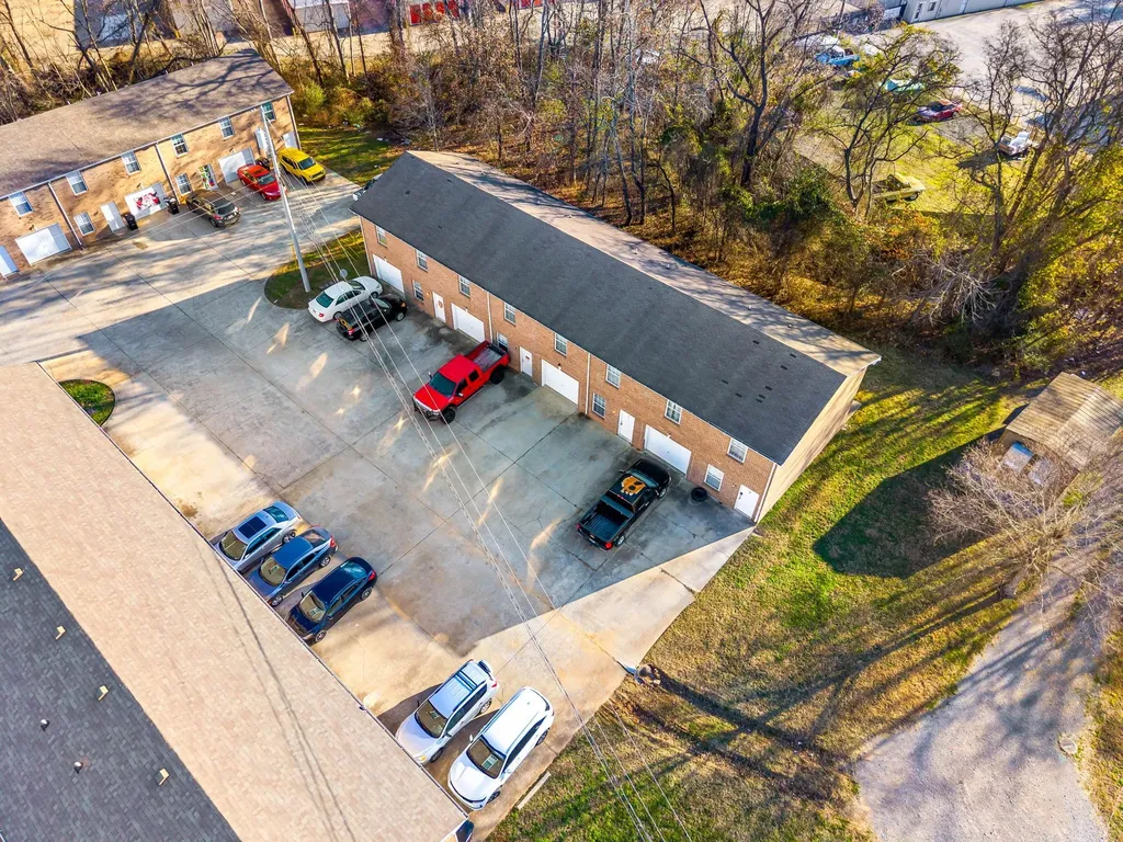 535 Lafayette Road #F Clarksville TN 37042