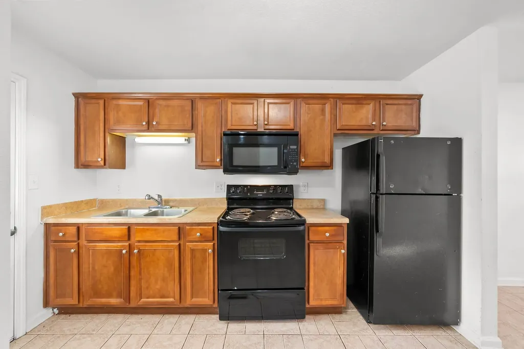 535 Lafayette Road #F Clarksville TN 37042