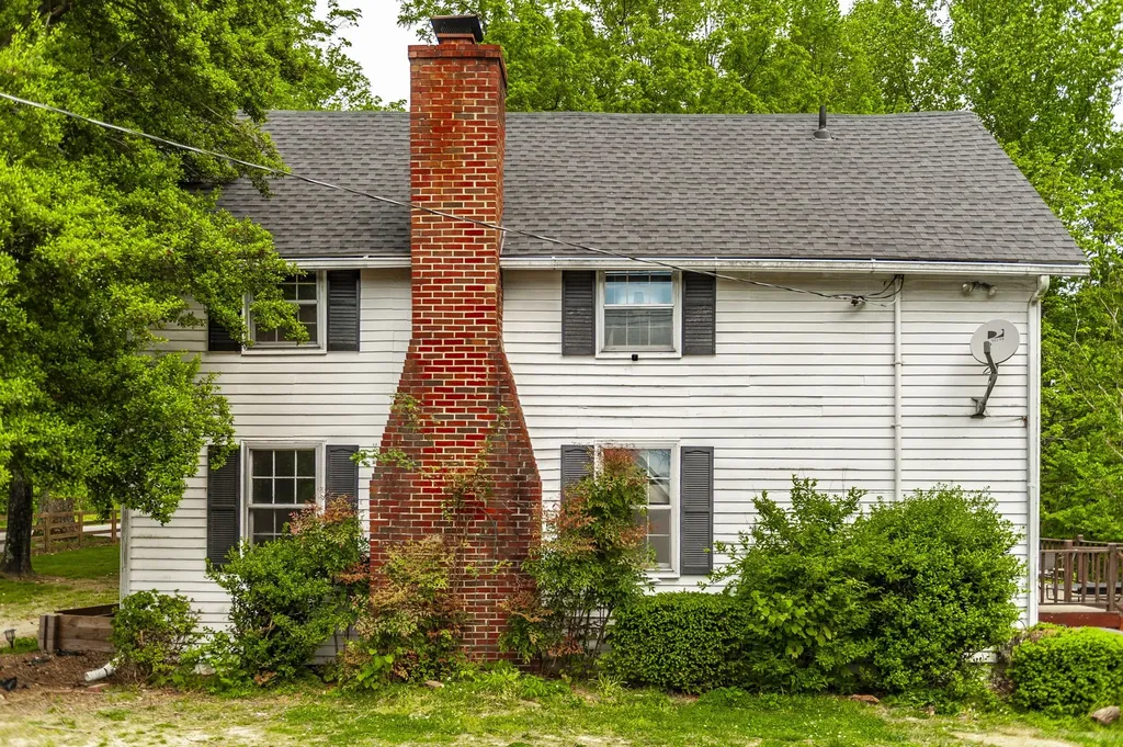3240 Knob Creek Road Columbia TN 38401