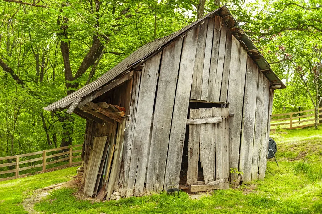 3240 Knob Creek Road Columbia TN 38401