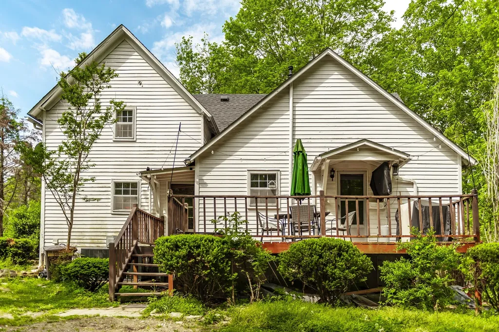 3240 Knob Creek Road Columbia TN 38401