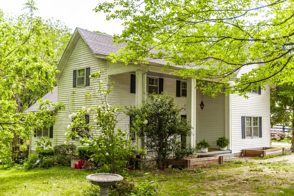 3240 Knob Creek Road Columbia TN 38401