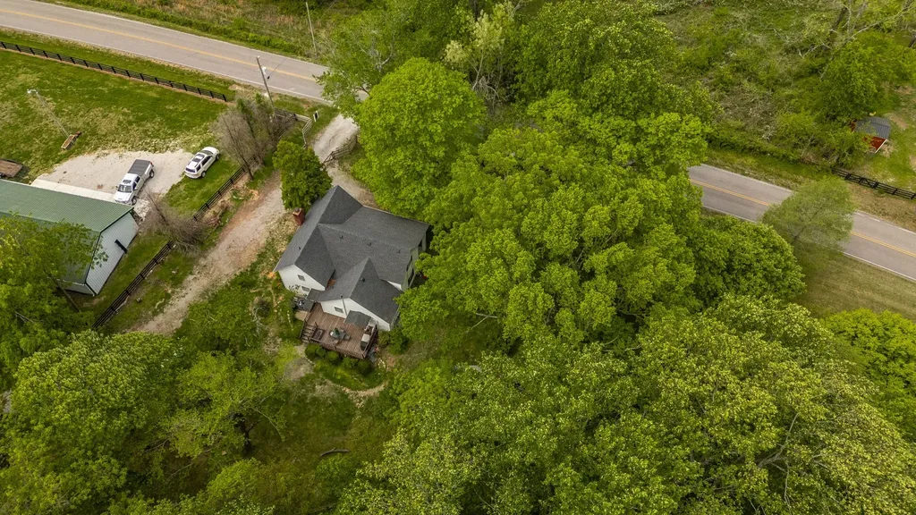 3240 Knob Creek Road Columbia TN 38401