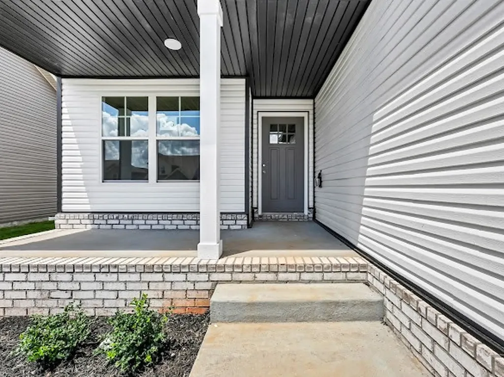 356 Cardinal Creek Clarksville TN 37040