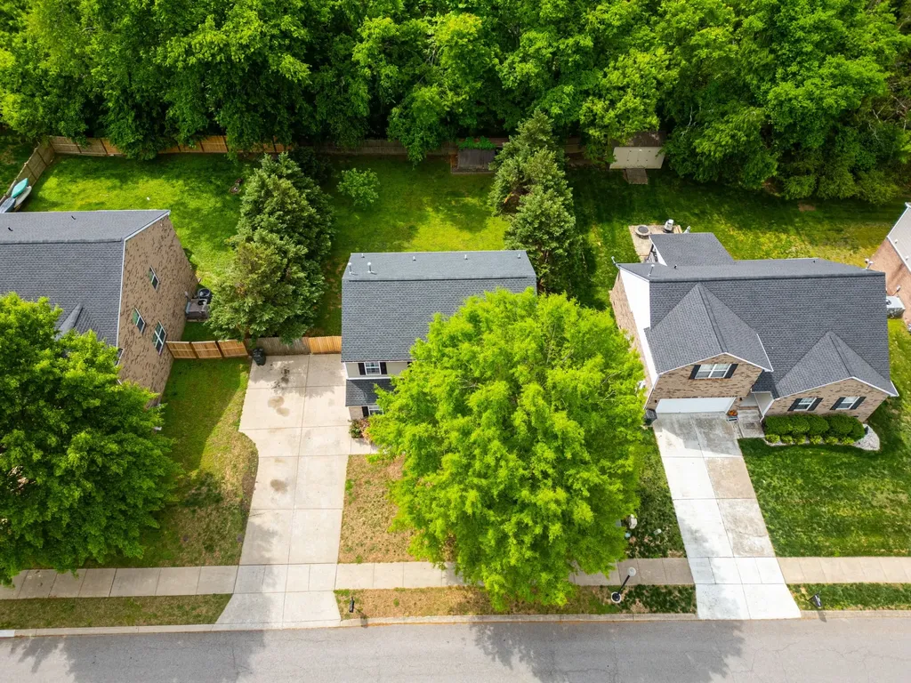 661 Smoky Mountains Drive Gallatin TN 37066