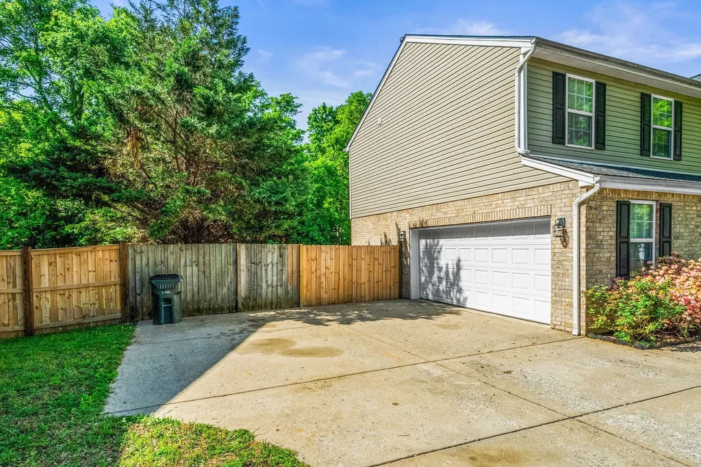 661 Smoky Mountains Drive Gallatin TN 37066