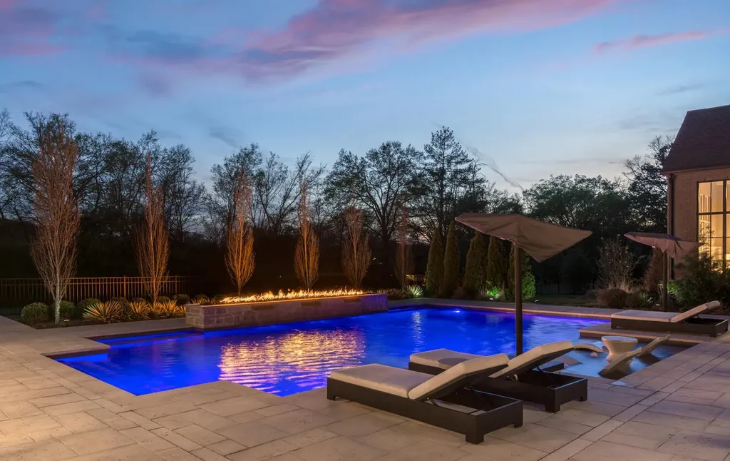 1809 Old Hickory Boulevard Brentwood TN 37027