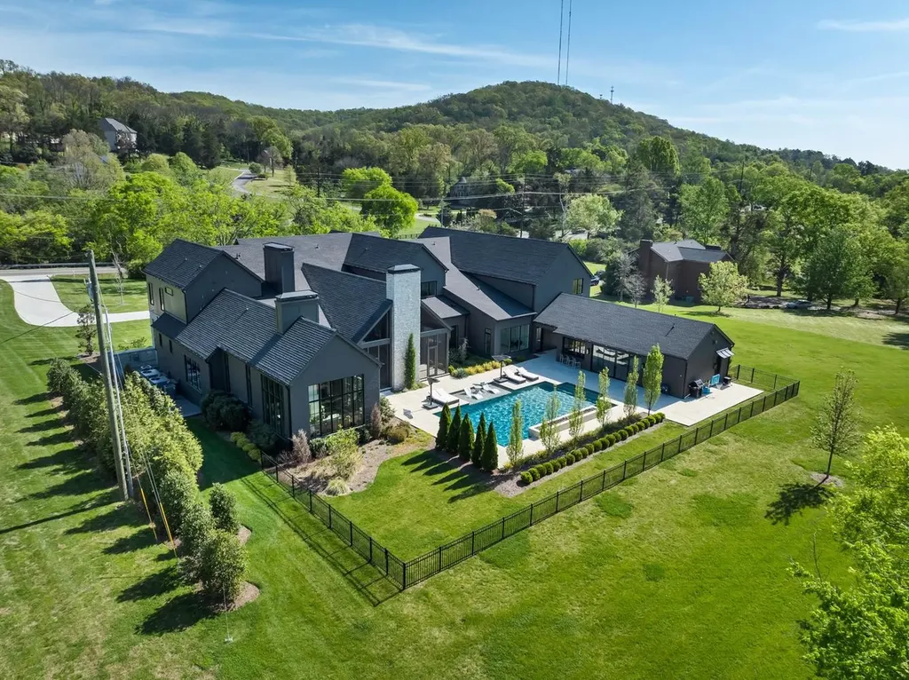 1809 Old Hickory Boulevard Brentwood TN 37027