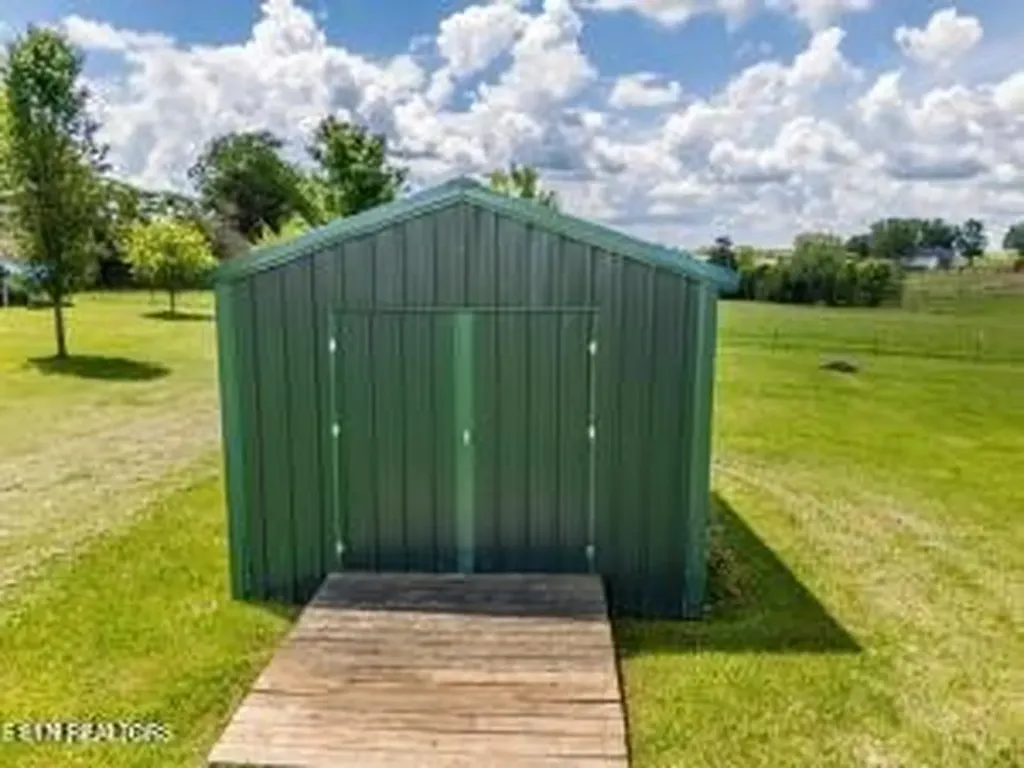 338 Pistole Road Sparta TN 38583