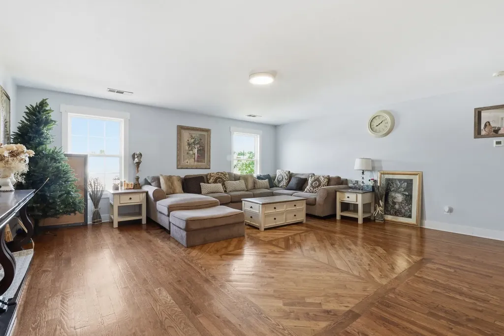 102 Wolverine Trail La Vergne TN 37086