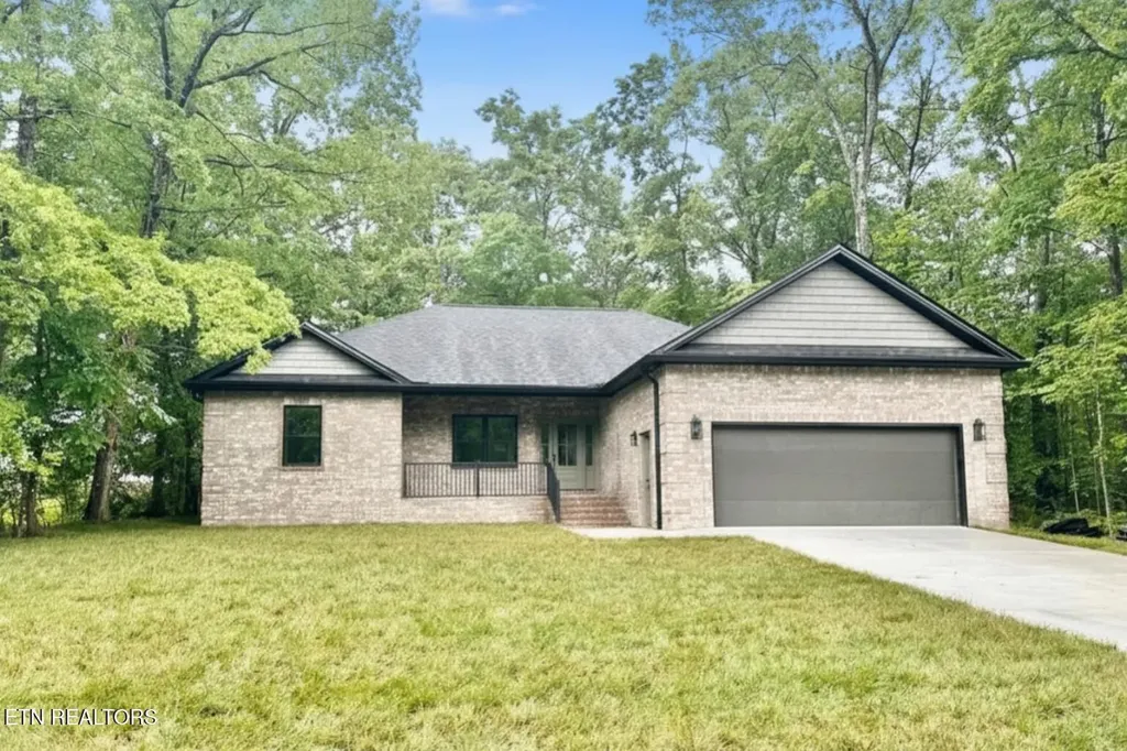 614 Apoka Lane Crossville TN 38572