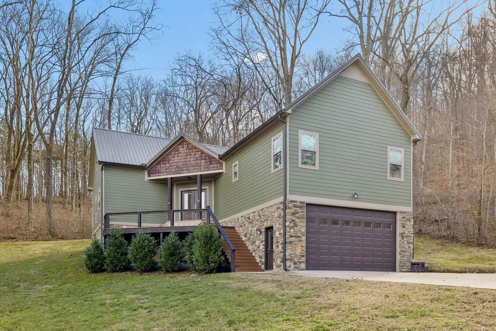 2332 Casey Cove Road Smithville TN 37166