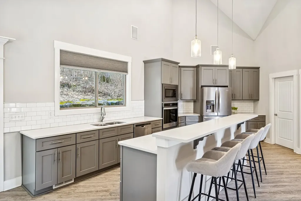2332 Casey Cove Road Smithville TN 37166