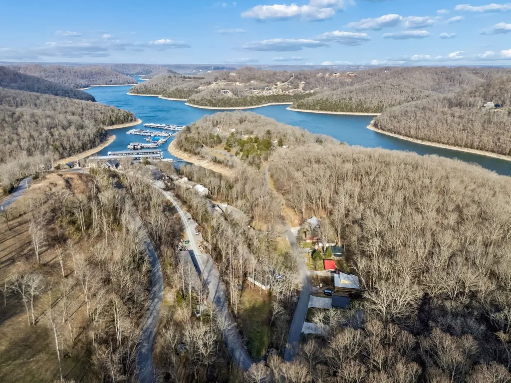 2332 Casey Cove Road Smithville TN 37166