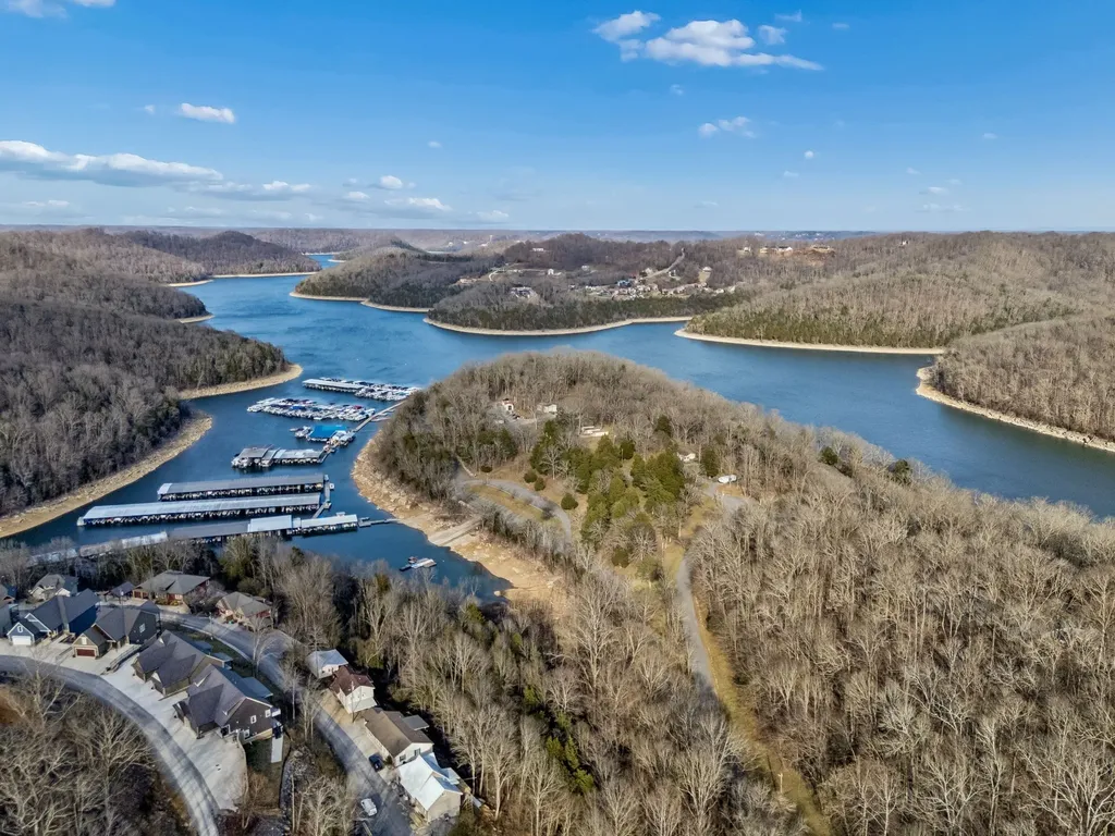 2332 Casey Cove Road Smithville TN 37166