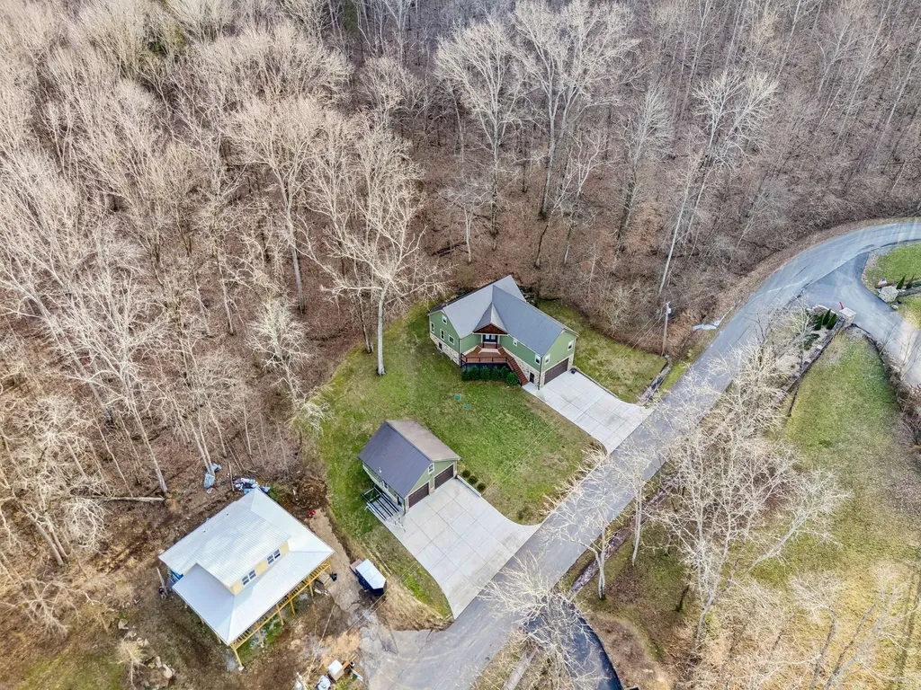 2332 Casey Cove Road Smithville TN 37166