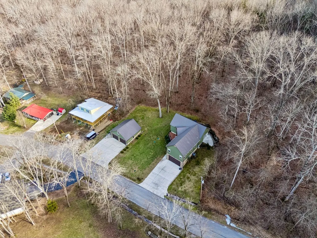 2332 Casey Cove Road Smithville TN 37166