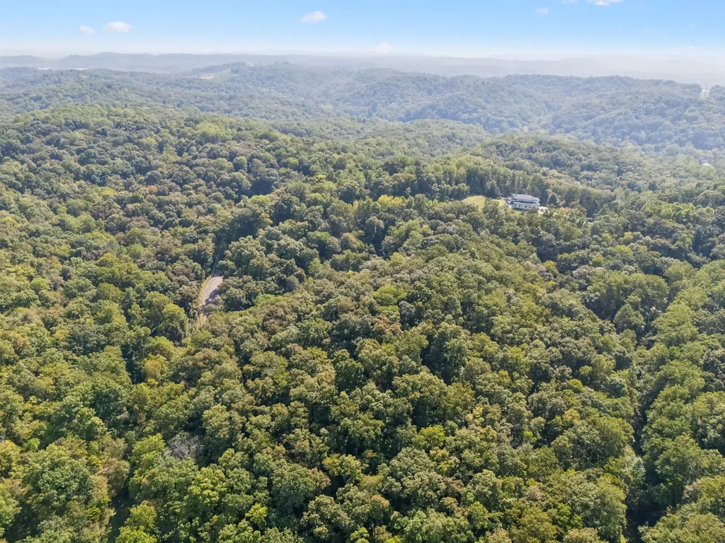 7621 Chipmunk Lane Nashville TN 37221