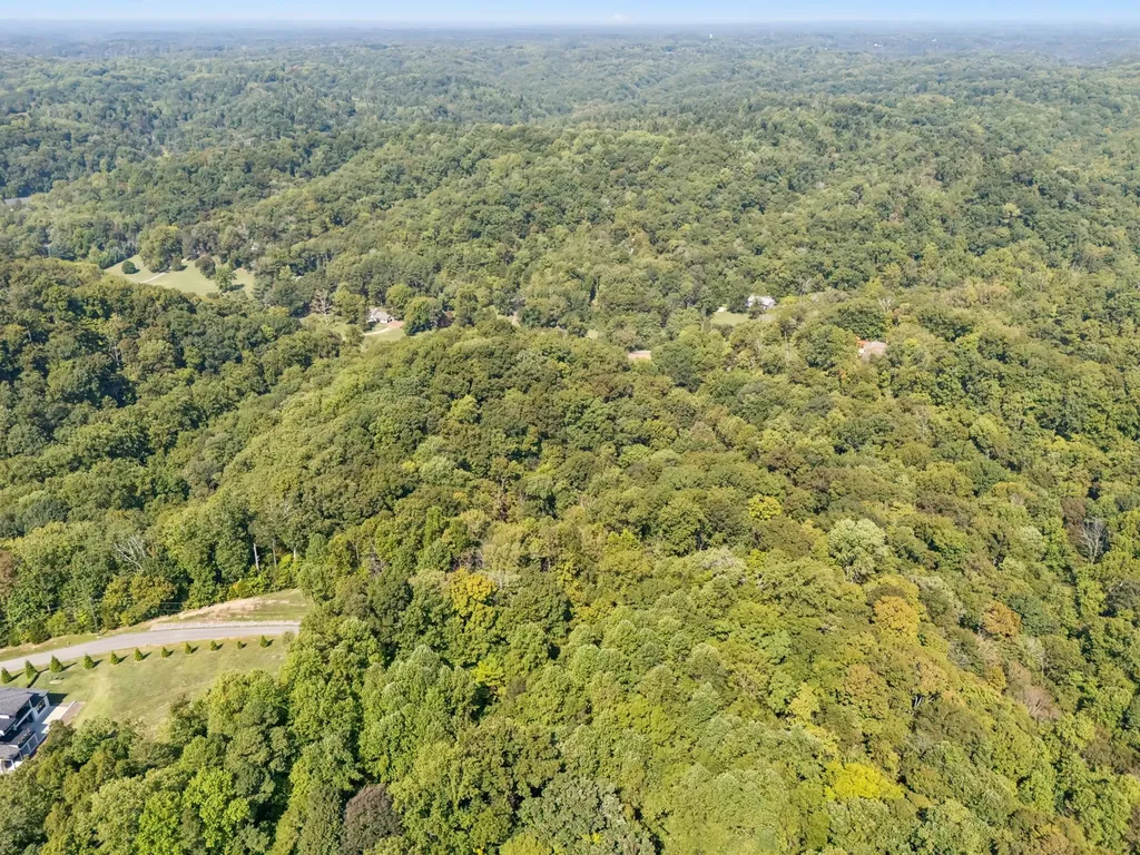 7621 Chipmunk Lane Nashville TN 37221