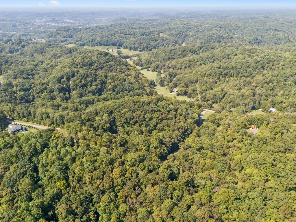 7621 Chipmunk Lane Nashville TN 37221