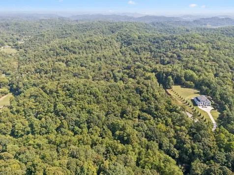 7621 Chipmunk Lane Nashville TN 37221