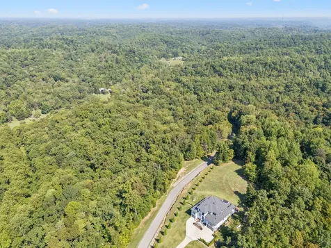 7621 Chipmunk Lane Nashville TN 37221