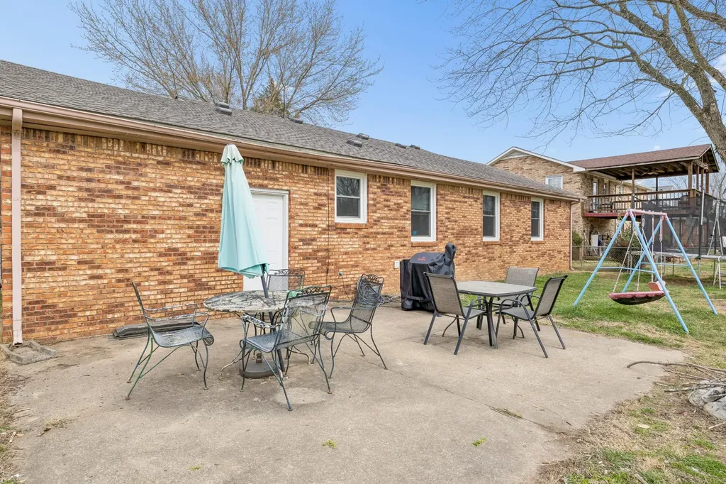 712 Cayce Drive Clarksville TN 37042