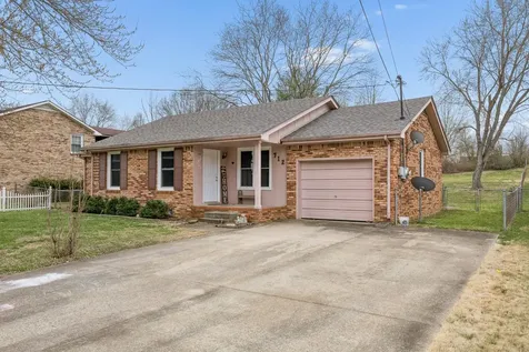 712 Cayce Drive Clarksville TN 37042
