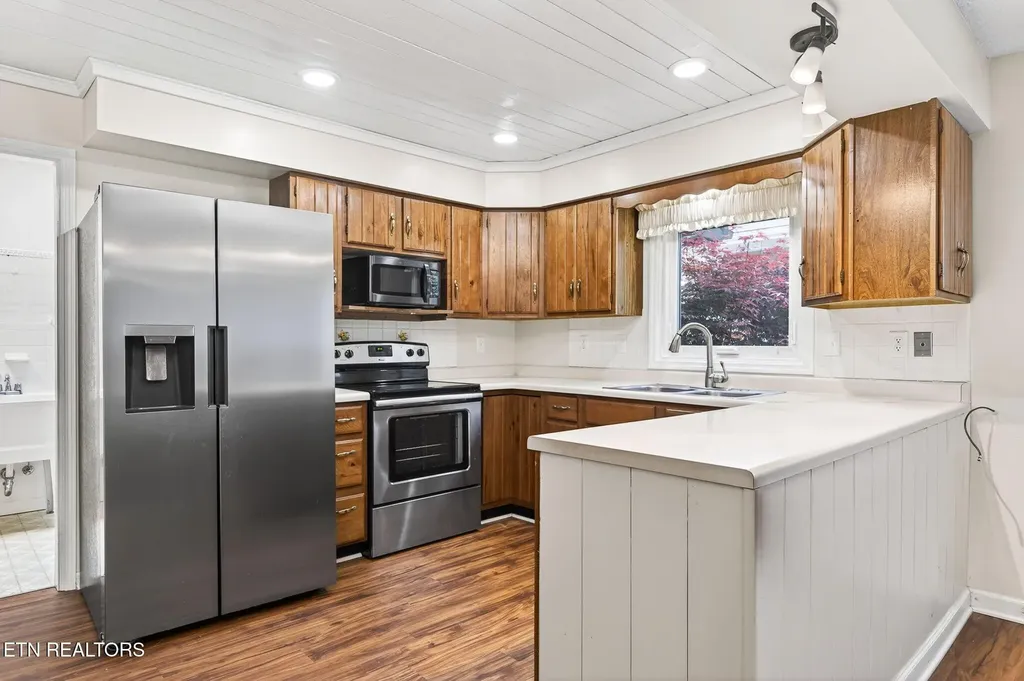 110 Britton Lane Crossville TN 38558