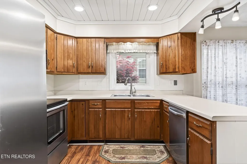 110 Britton Lane Crossville TN 38558