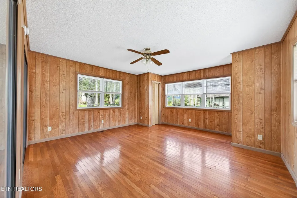 110 Britton Lane Crossville TN 38558
