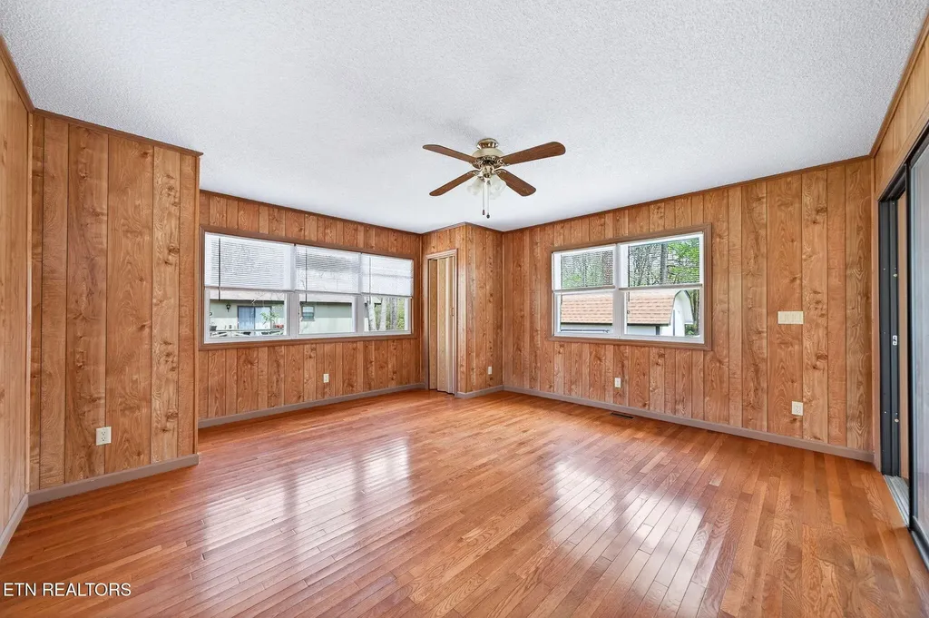 110 Britton Lane Crossville TN 38558