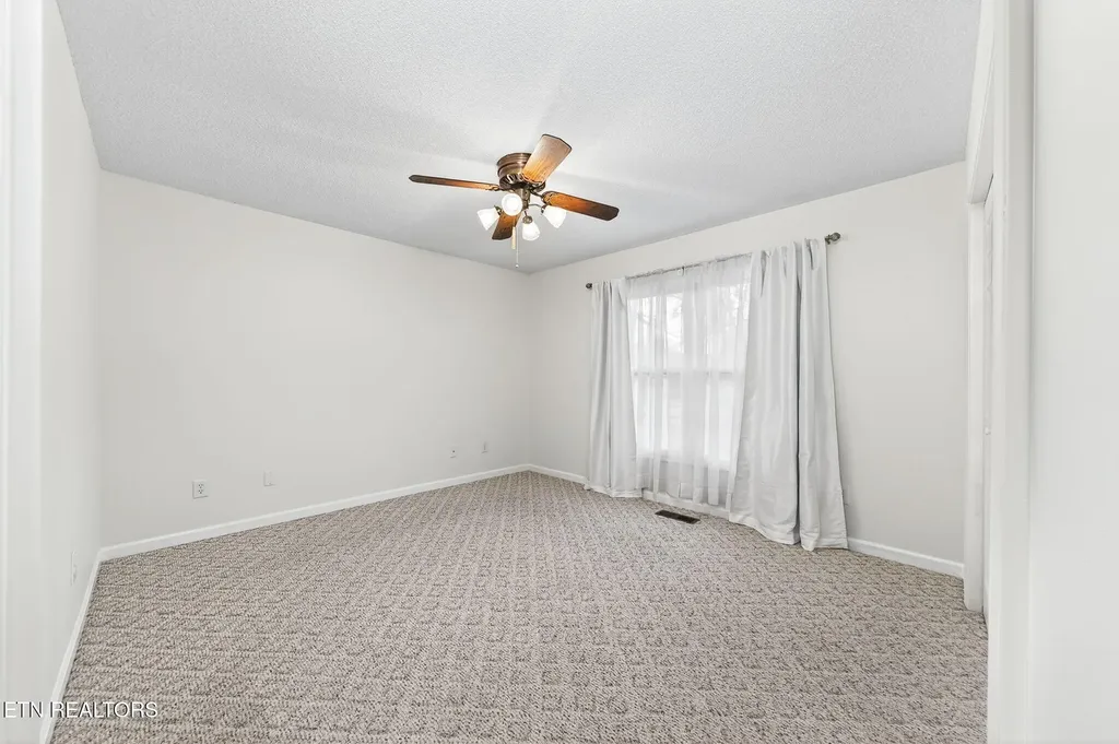110 Britton Lane Crossville TN 38558