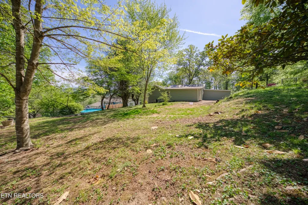 7822 Fersner Road Powell TN 37849