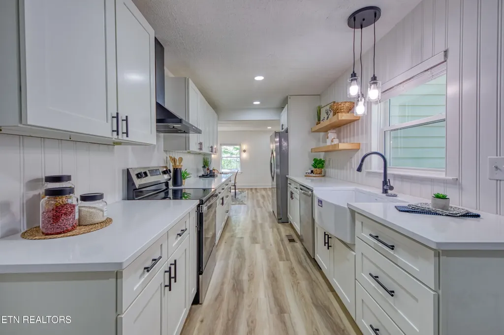 7822 Fersner Road Powell TN 37849