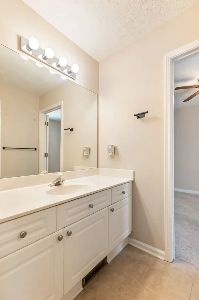 5752 Amalie Drive Nashville TN 37211
