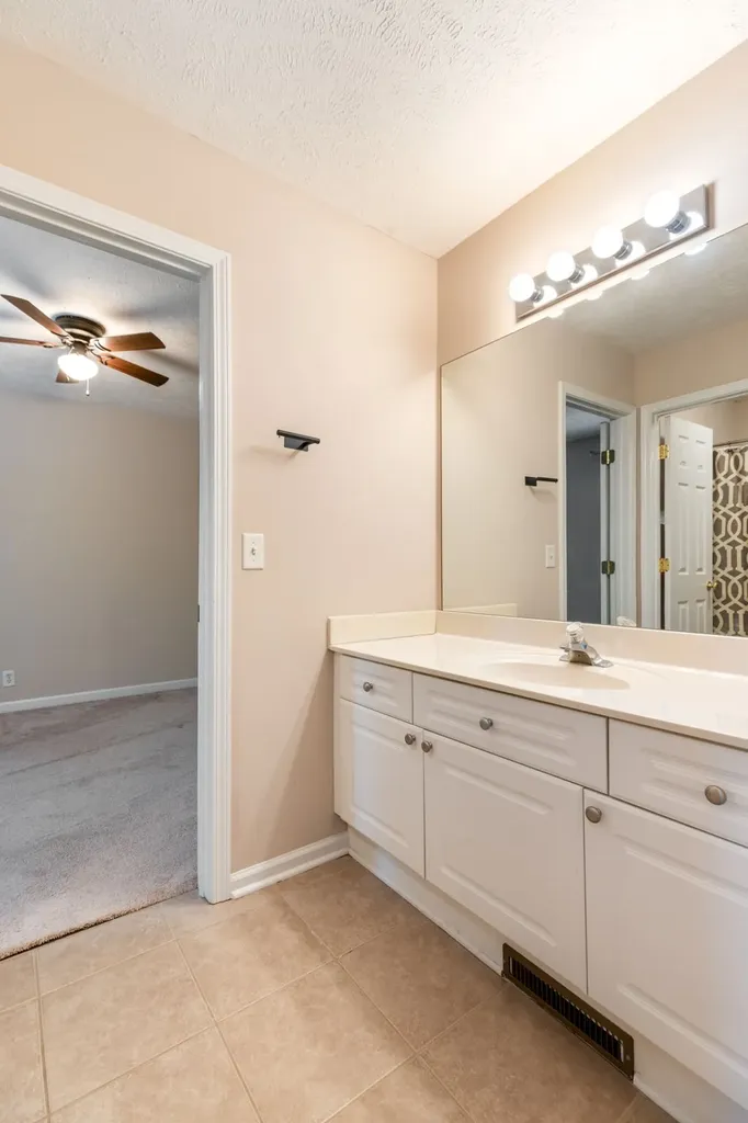 5752 Amalie Drive Nashville TN 37211