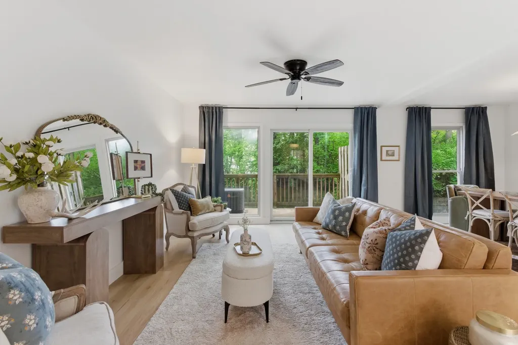 Nashville TN, 2116 Hobbs Road, Unit L7