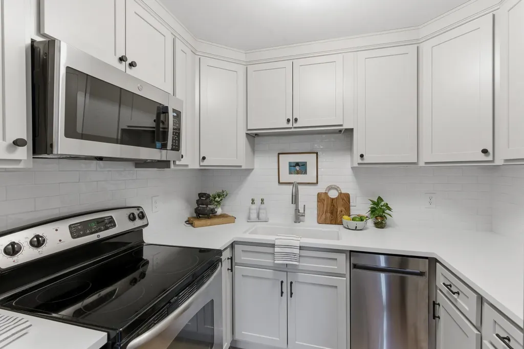 2116 Hobbs Road Nashville TN 37215