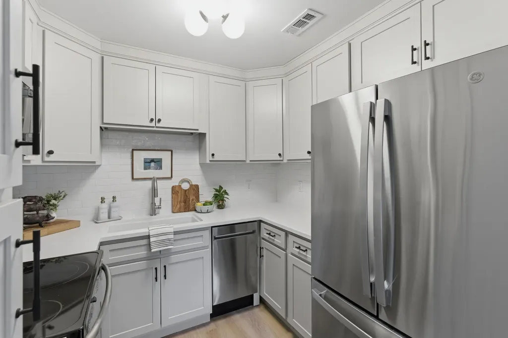 2116 Hobbs Road Nashville TN 37215