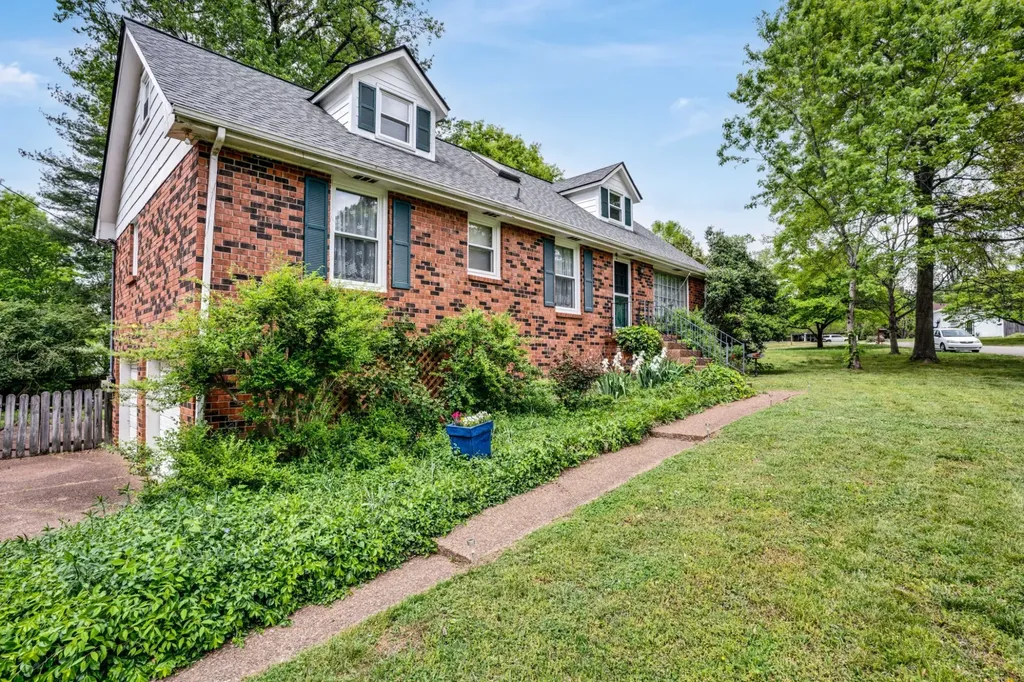 4324 Baton Rouge Drive Hermitage TN 37076