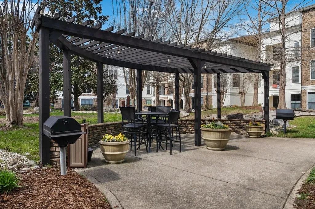 2600 Hillsboro Pike Nashville TN 37212