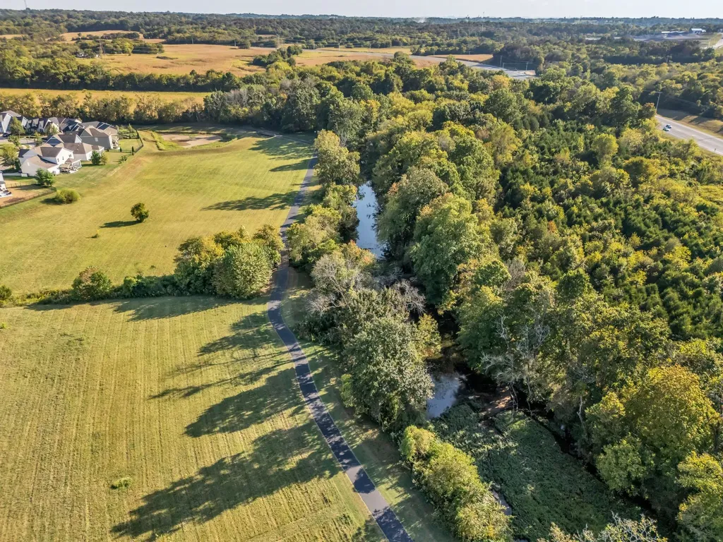 918 Plowson Road Mount Juliet TN 37122