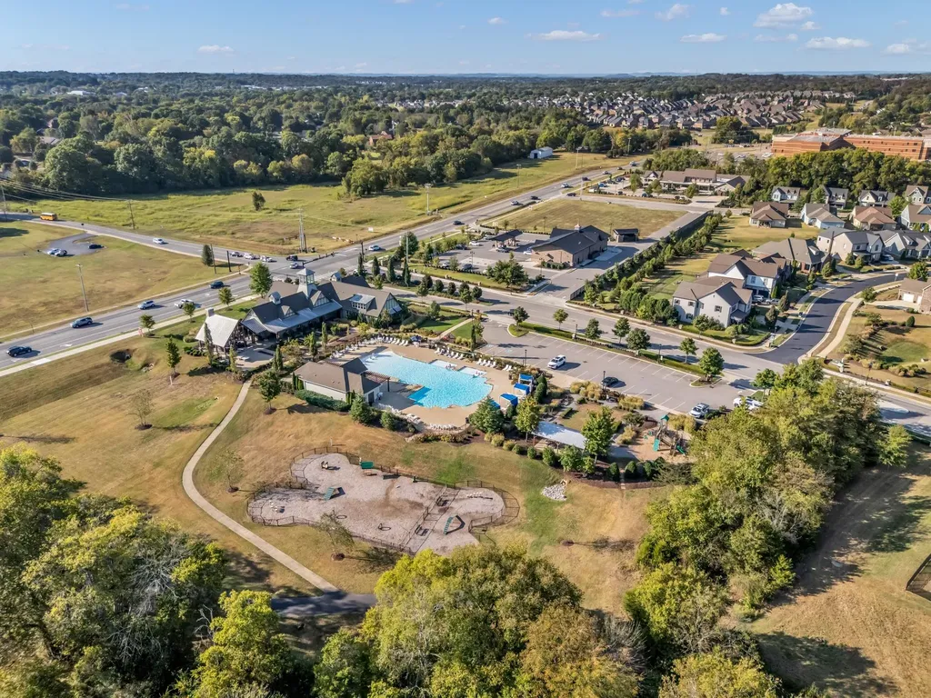 918 Plowson Road Mount Juliet TN 37122