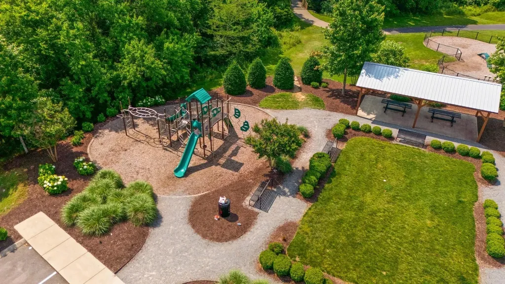 918 Plowson Road Mount Juliet TN 37122