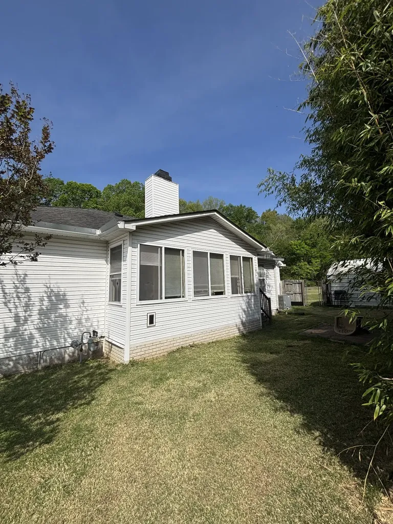 206 Dreaden Street Waverly TN 37185