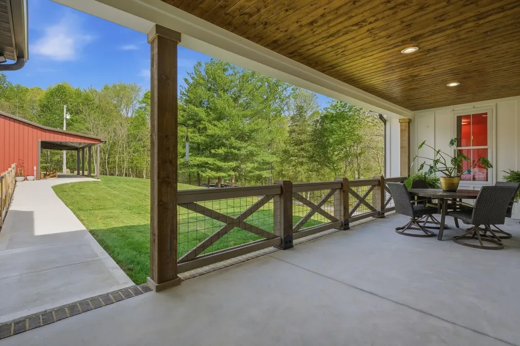 1602 Errel Dowlen Road Pleasant View TN 37146